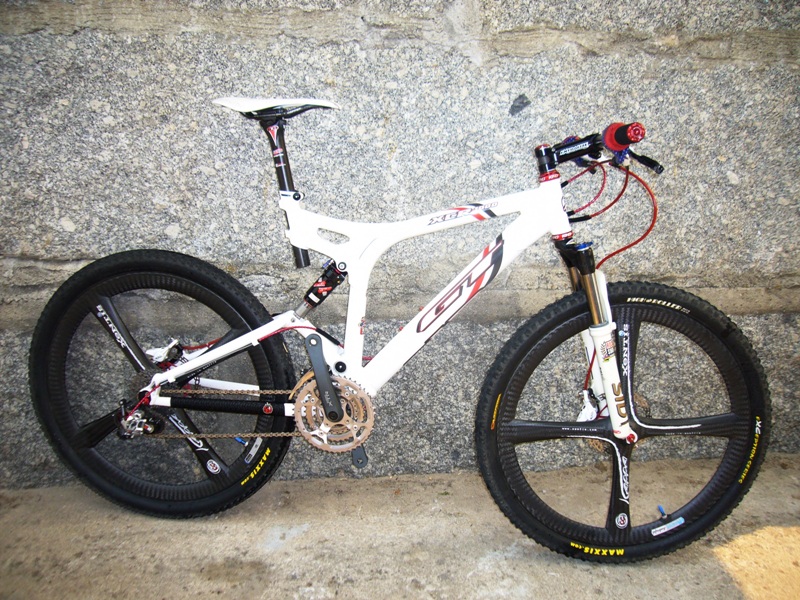 Gt xcr 1000 mountain bike hotsell